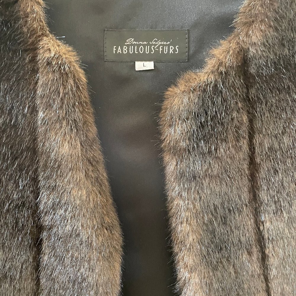 Donna Salyer's Faux fur brown vest - Picture 11 of 11
